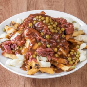 Poutine Trappeur (Smoked Meat/Cornichons)